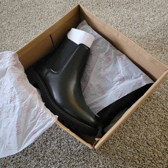 Dunes Women's Dalya chelsea boot +Memory foam size 9 - Picture 1 of 10
